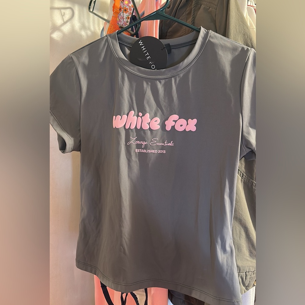 White Fox Boutique Gray Tee with Pink Logo